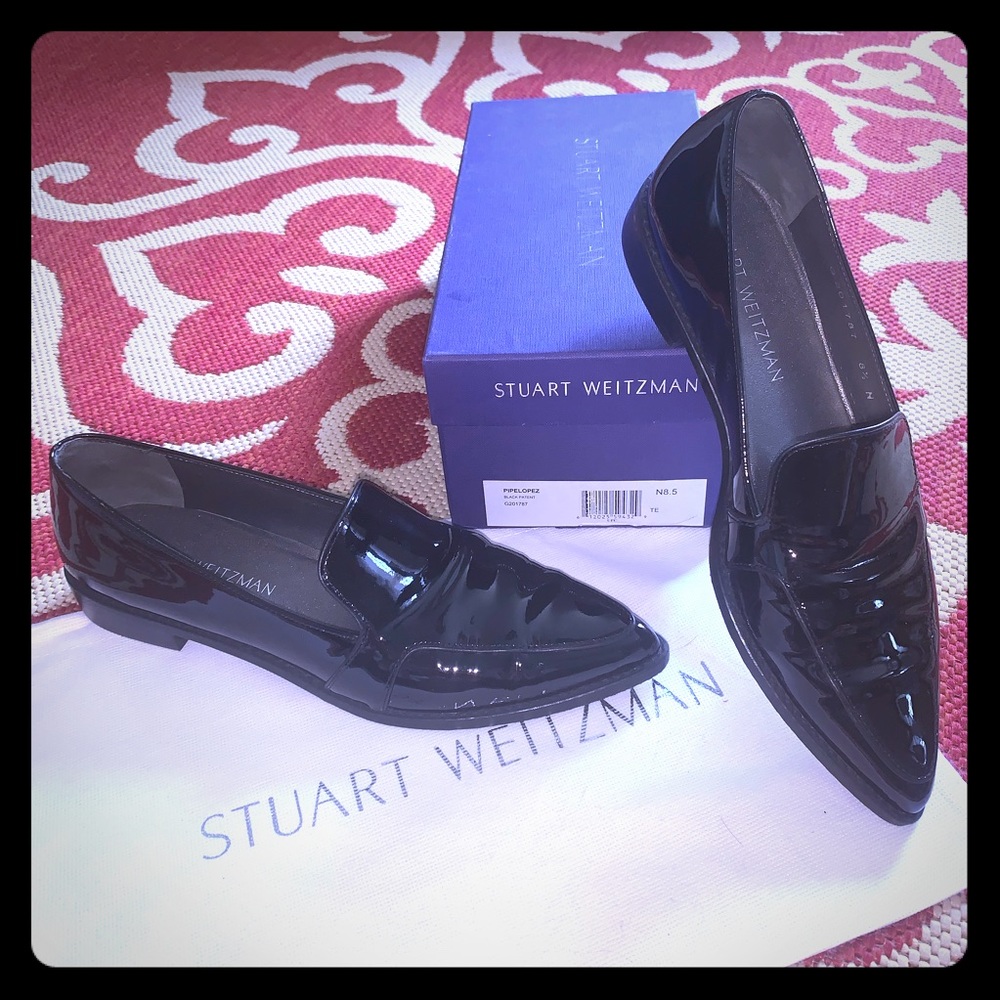 EUC Stuart Weitzman patent pointed toe flats 8.5N